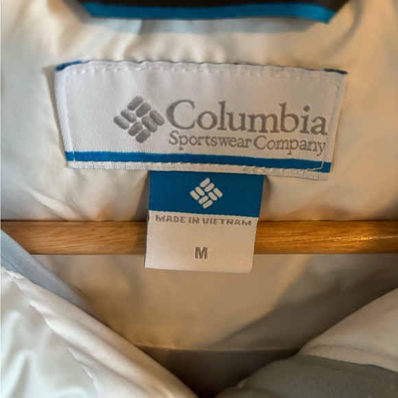 Columbia Puffer Jacket Women’s - Picture 3 of 9